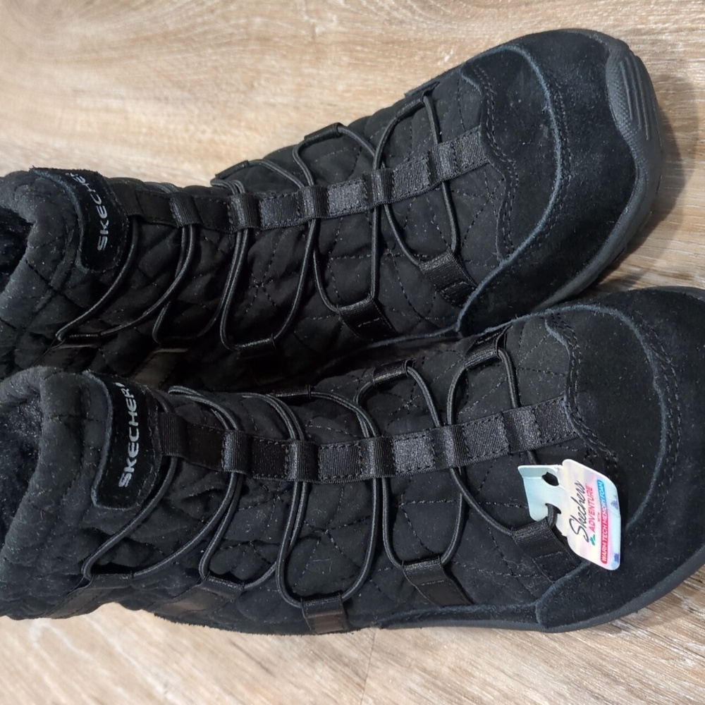 ❤️ NWT Skechers Women's Black leather Quilted Winter Boots size 5 ❤️ - Picture 8 of 12